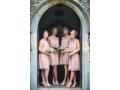 Pourquoi les robes demoiselles d'honneur rose sont tellement populaire pour les mariages ?